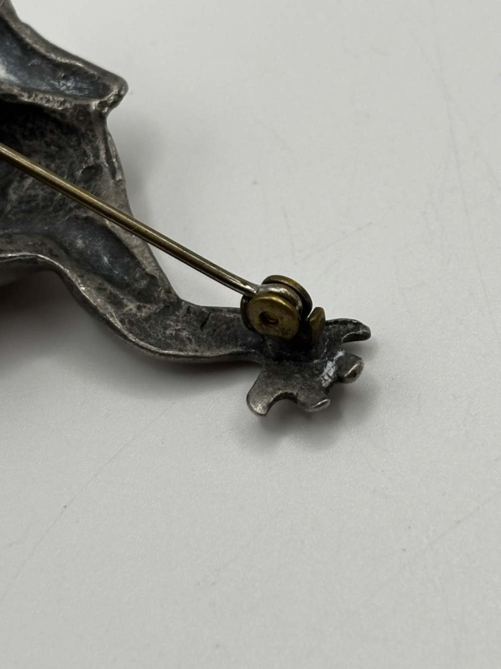 Frog Brooch - Picture 12 of 14